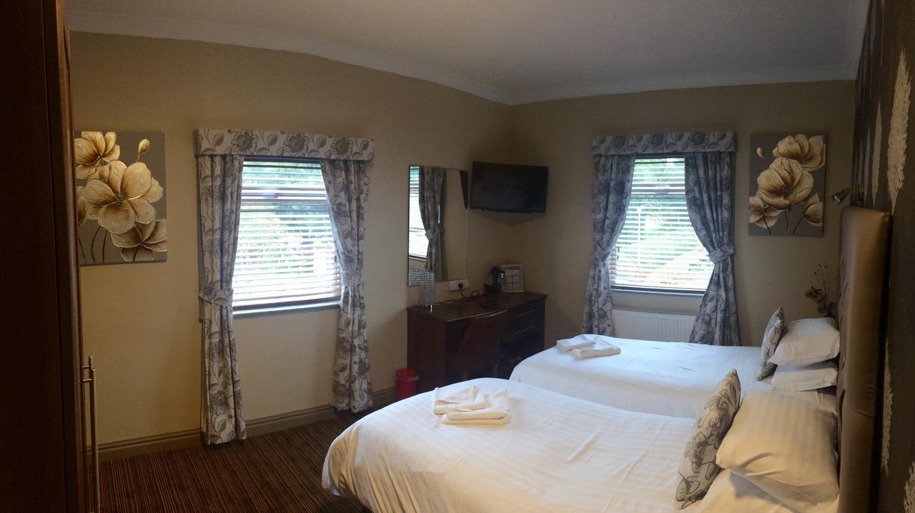 The Griffin Inn St Helens  Екстер'єр фото