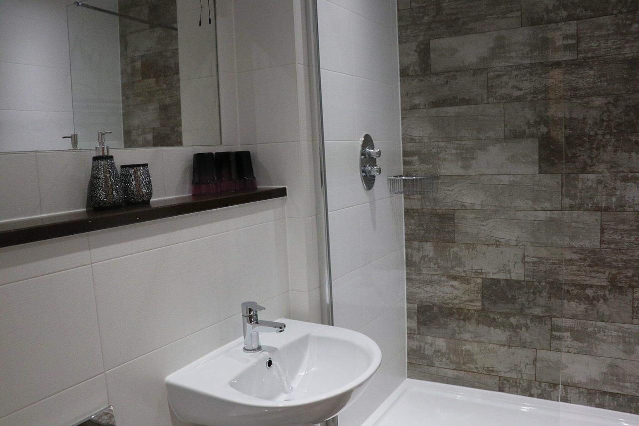 The Griffin Inn St Helens  Екстер'єр фото
